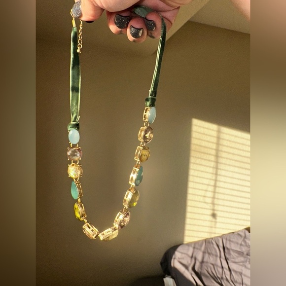 Vintage 1990’s Green ribbon velvet choker style necklace with crystal st… - Picture 3 of 4